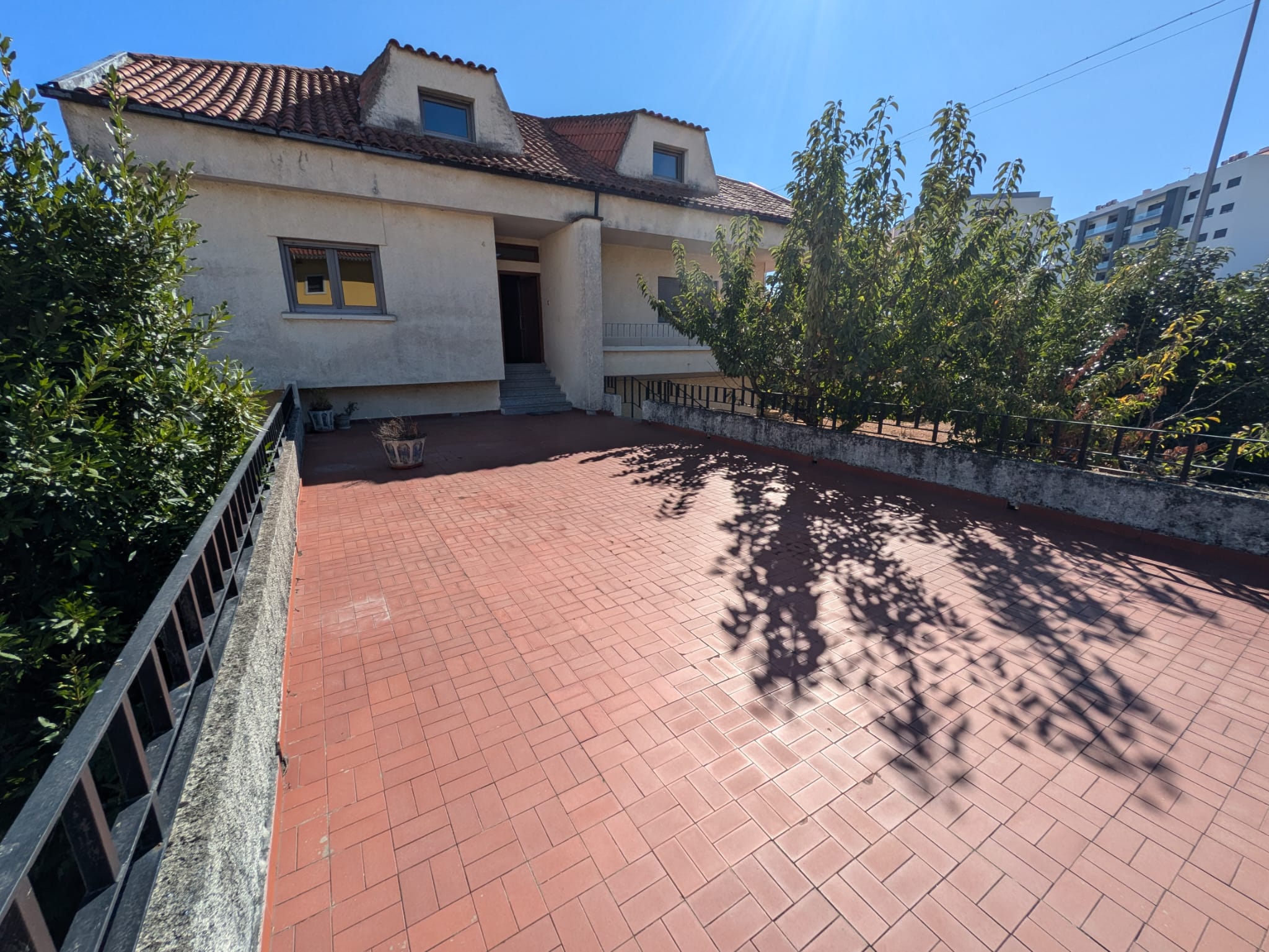 Casa à venda – Centro de Bragança, região em expansão